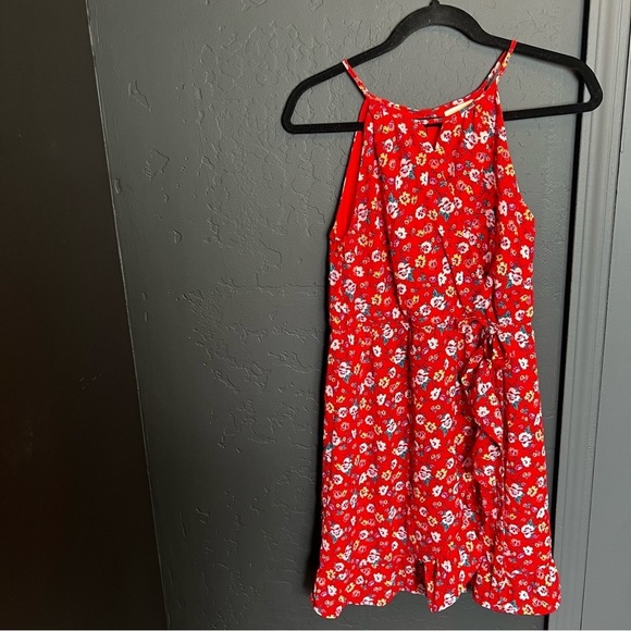 Harper Heritage Wrap Sleeveless Floral Dress Color: floral/red size: S - Picture 6 of 8